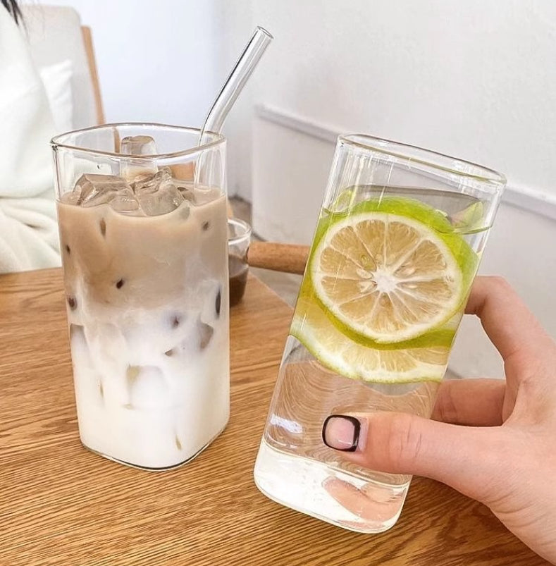 Kitchen Moni Square Borosilicate Glass Coffee Cup 400ml with Lid Straw